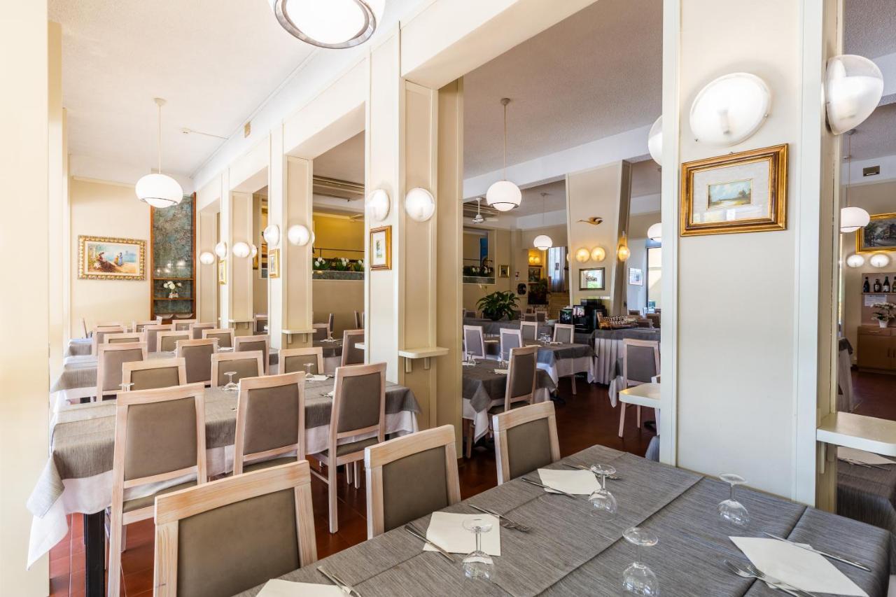 Hotel Splendid Gatteo a Mare Esterno foto