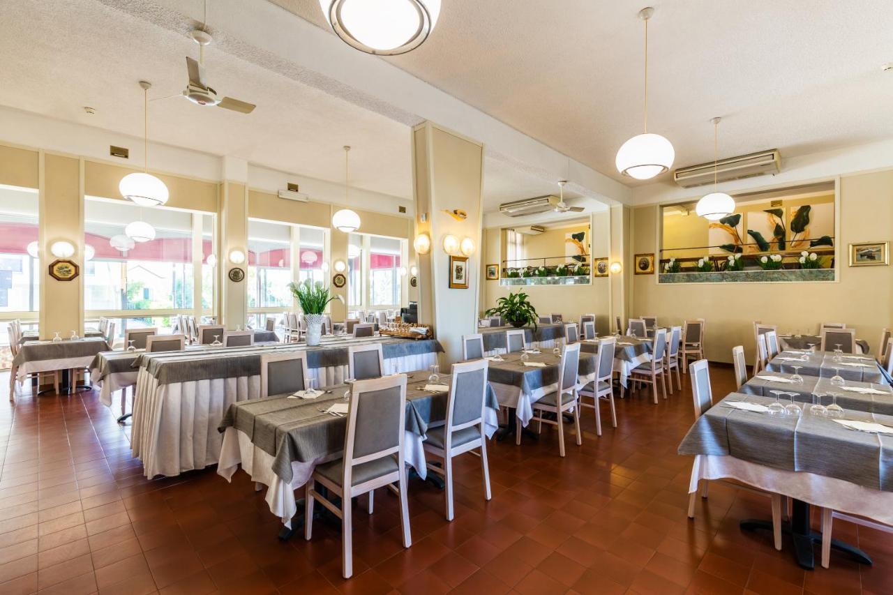 Hotel Splendid Gatteo a Mare Esterno foto
