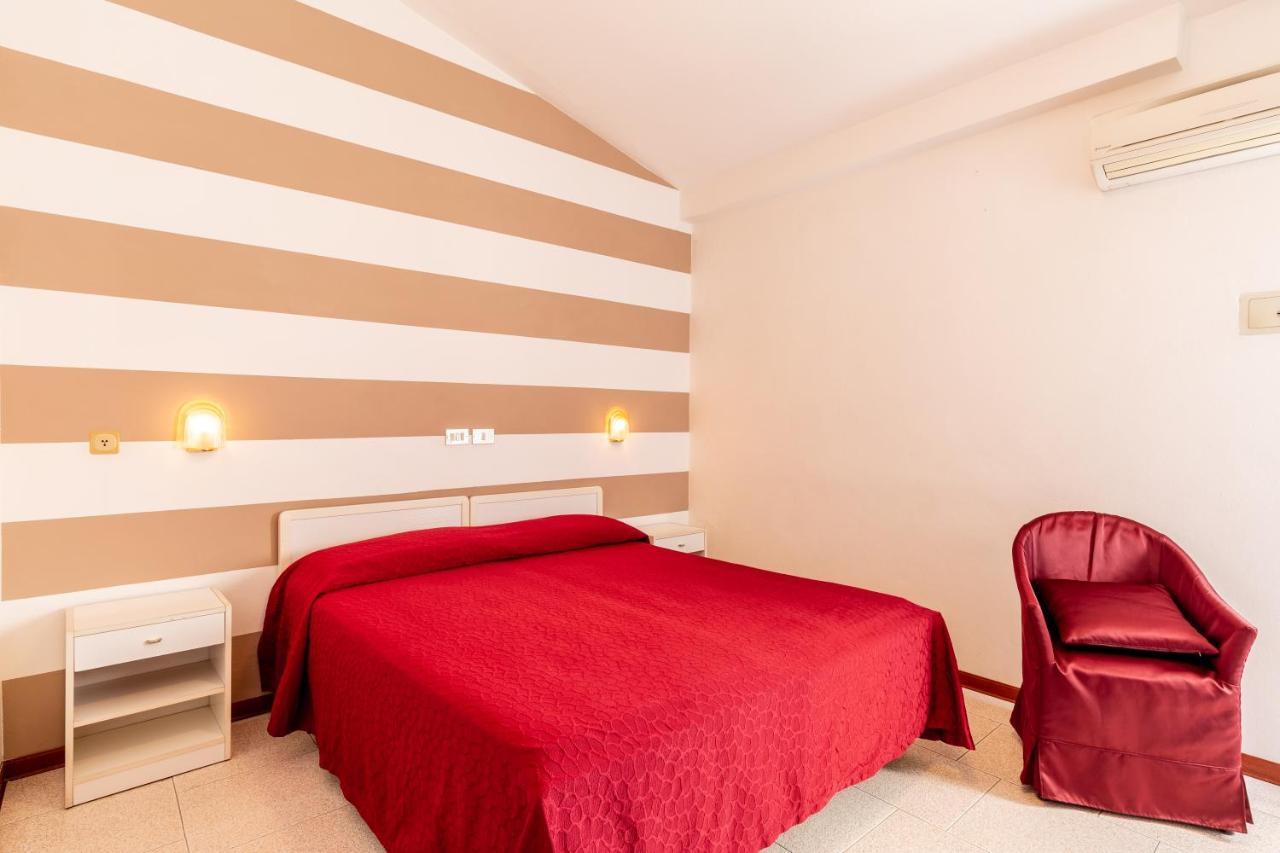 Hotel Splendid Gatteo a Mare Esterno foto