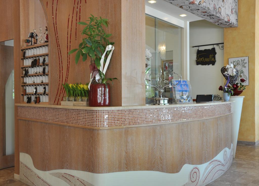 Hotel Splendid Gatteo a Mare Esterno foto