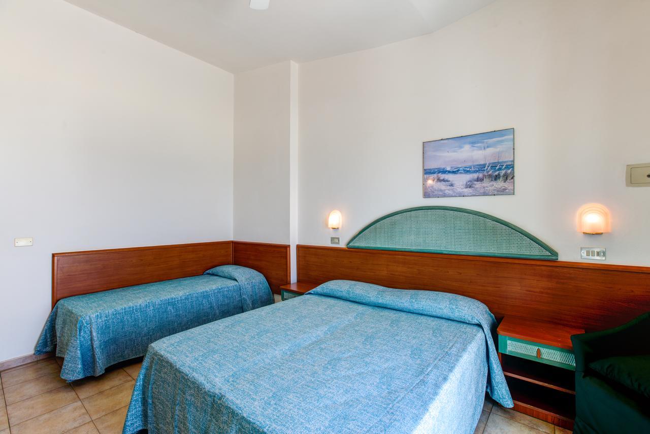 Hotel Splendid Gatteo a Mare Esterno foto