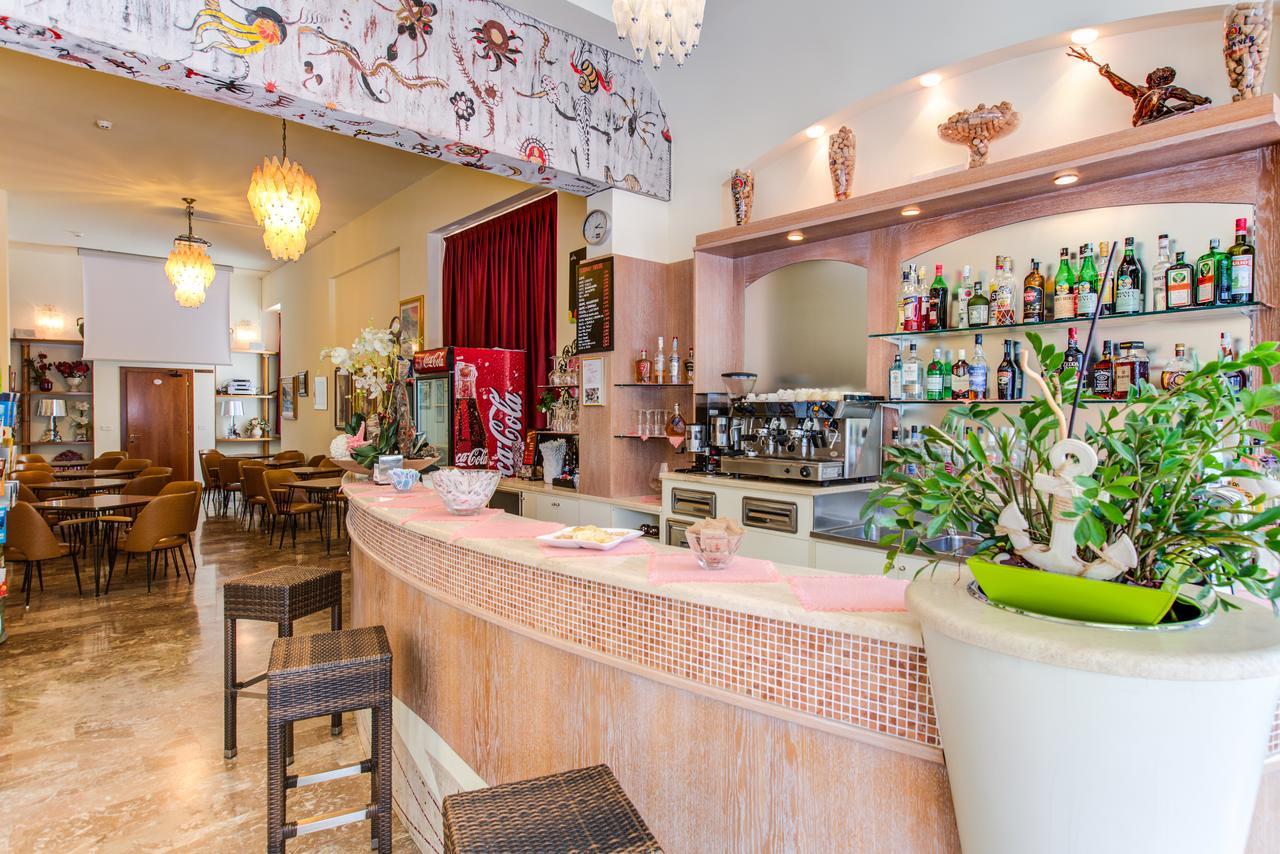 Hotel Splendid Gatteo a Mare Esterno foto