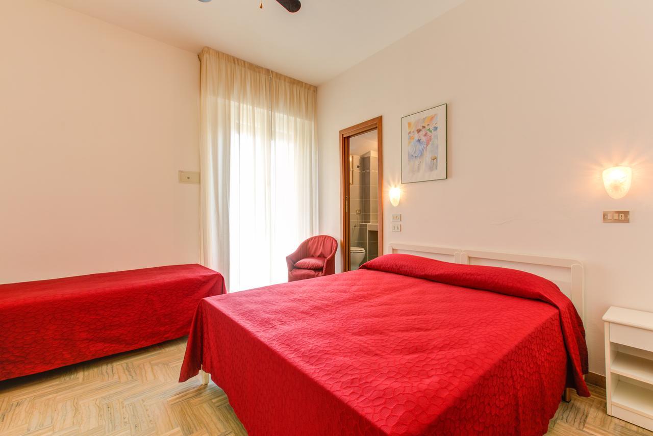 Hotel Splendid Gatteo a Mare Esterno foto
