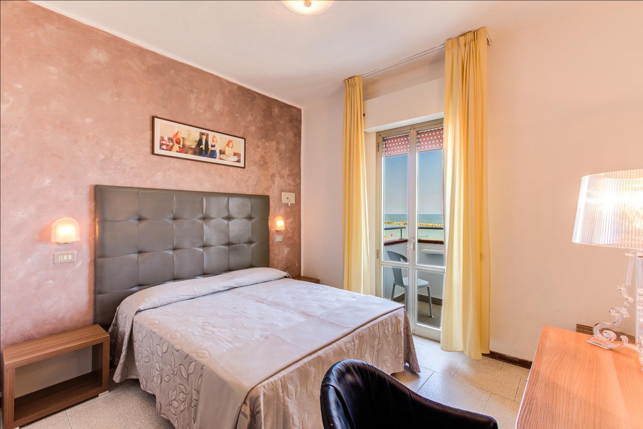 Hotel Splendid Gatteo a Mare Esterno foto