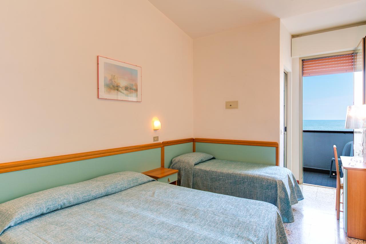 Hotel Splendid Gatteo a Mare Esterno foto