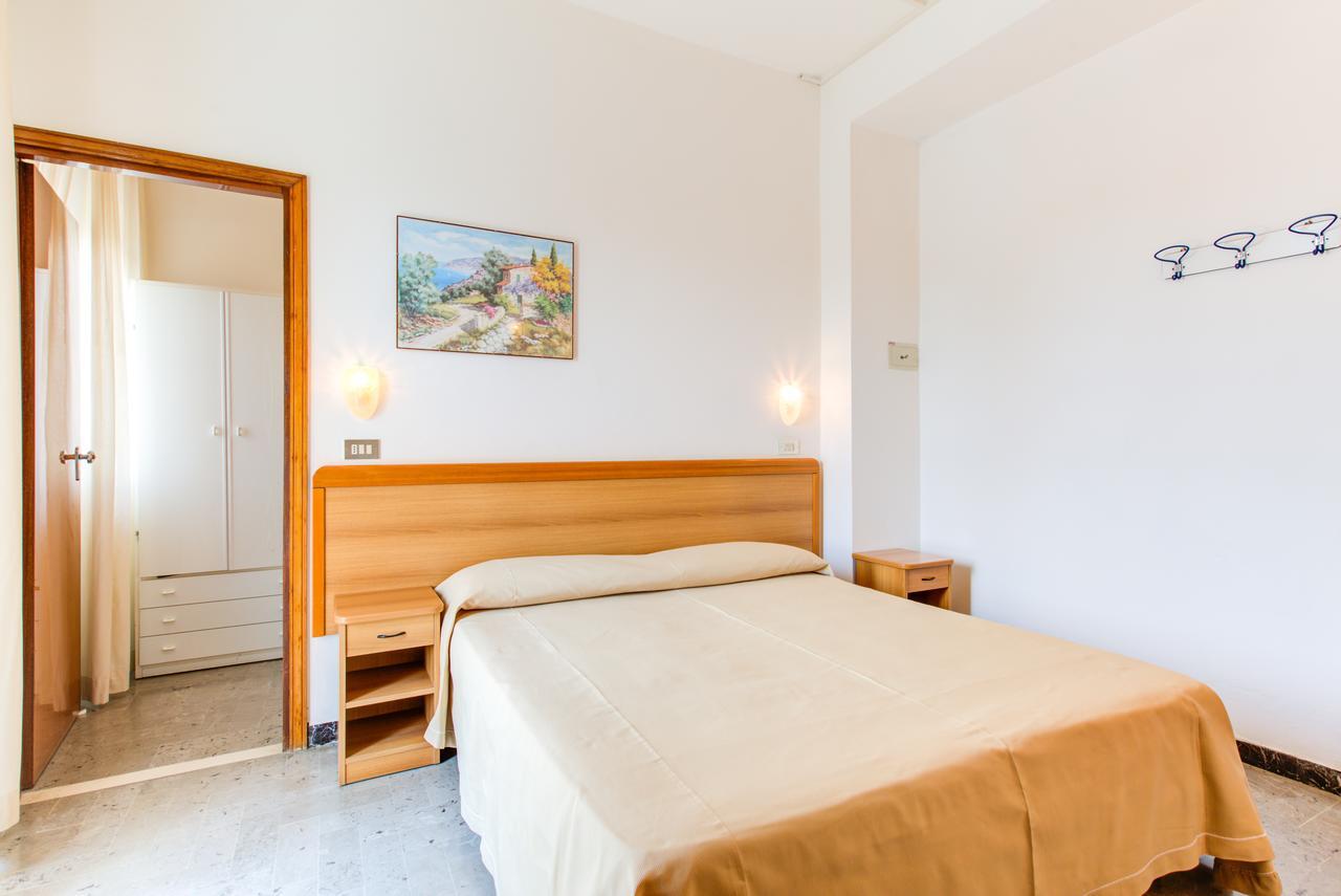 Hotel Splendid Gatteo a Mare Esterno foto